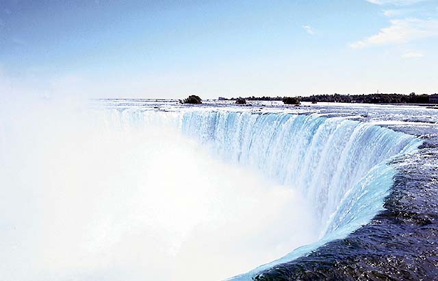 A Pic Of Niagra Falls